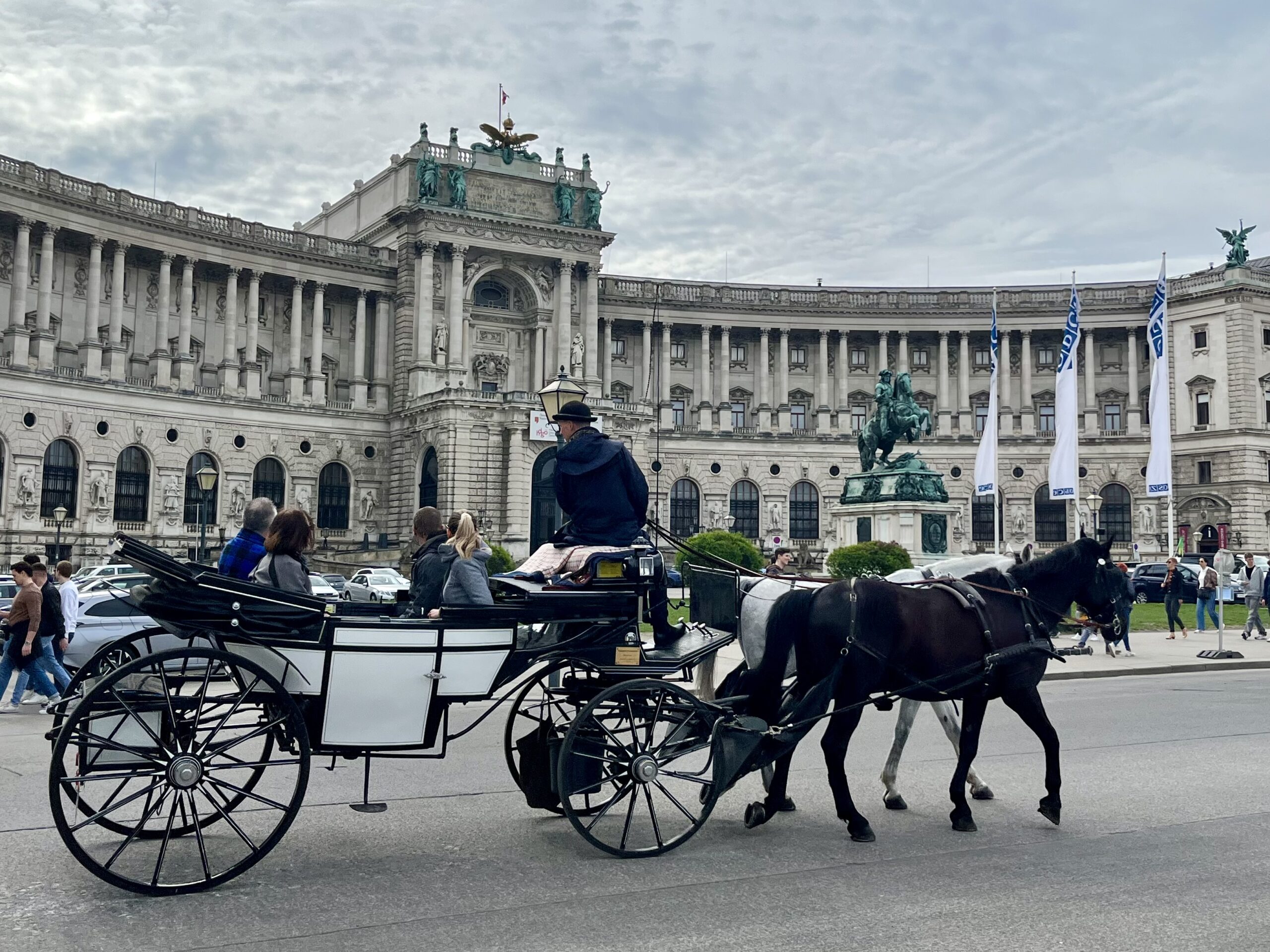 Wiener Innenstadt mit Kutsche